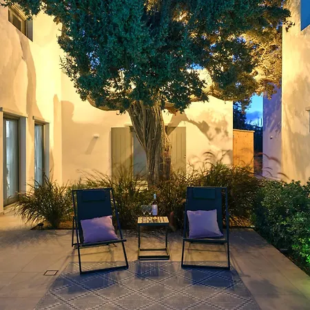 Private Luxury Scarlet Beachfront Villa, Molos, Paros * Molos (Paros)