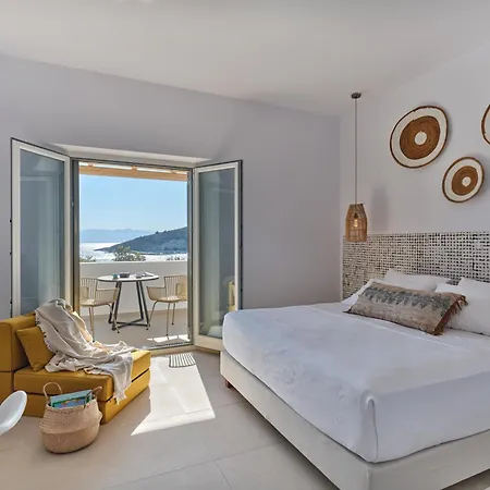 Private Luxury Scarlet Beachfront Villa, Molos, Paros ヴィラ