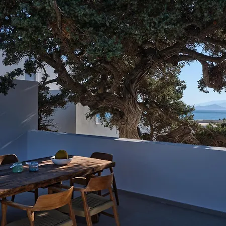 Private Luxury Scarlet Beachfront Villa, Molos, Paros ヴィラ *