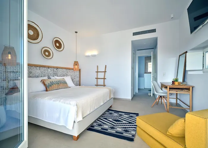 Private Luxury Scarlet Beachfront Villa, Molos, Paros ヴィラ *