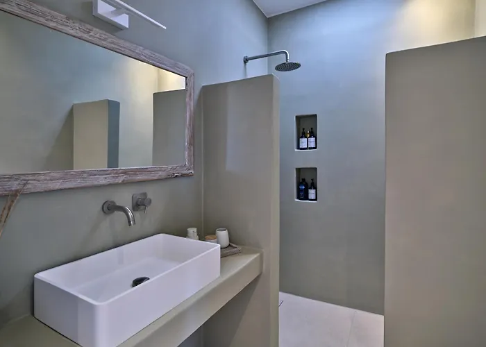 ヴィラ Private Luxury Scarlet Beachfront Villa, Molos, Paros