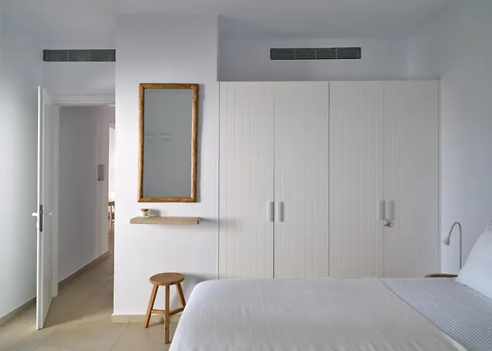 Private Luxury Scarlet Beachfront Villa, Molos, Paros ヴィラ Molos (Paros)